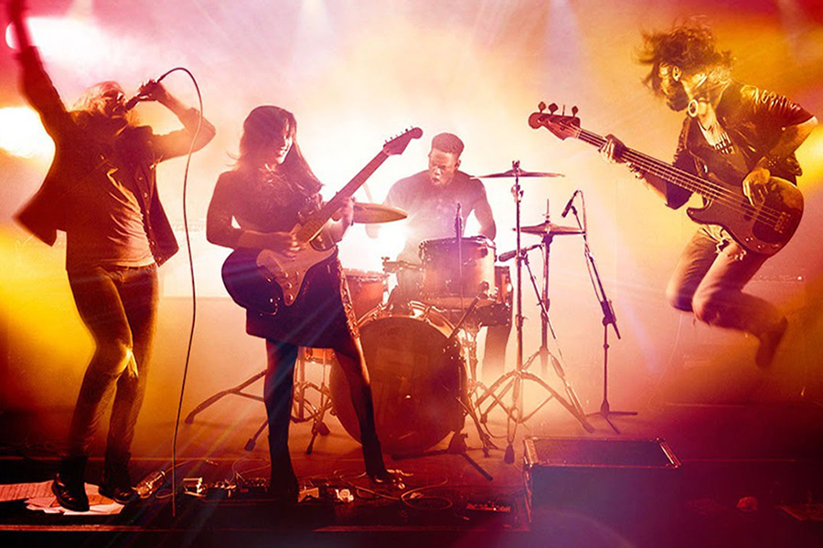 4-5 piece lounge and dance bands